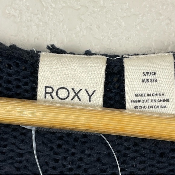 Roxy Black Knit Long Sleeve Hooded Pullover Sweater Size Small Women - Picture 8 of 11